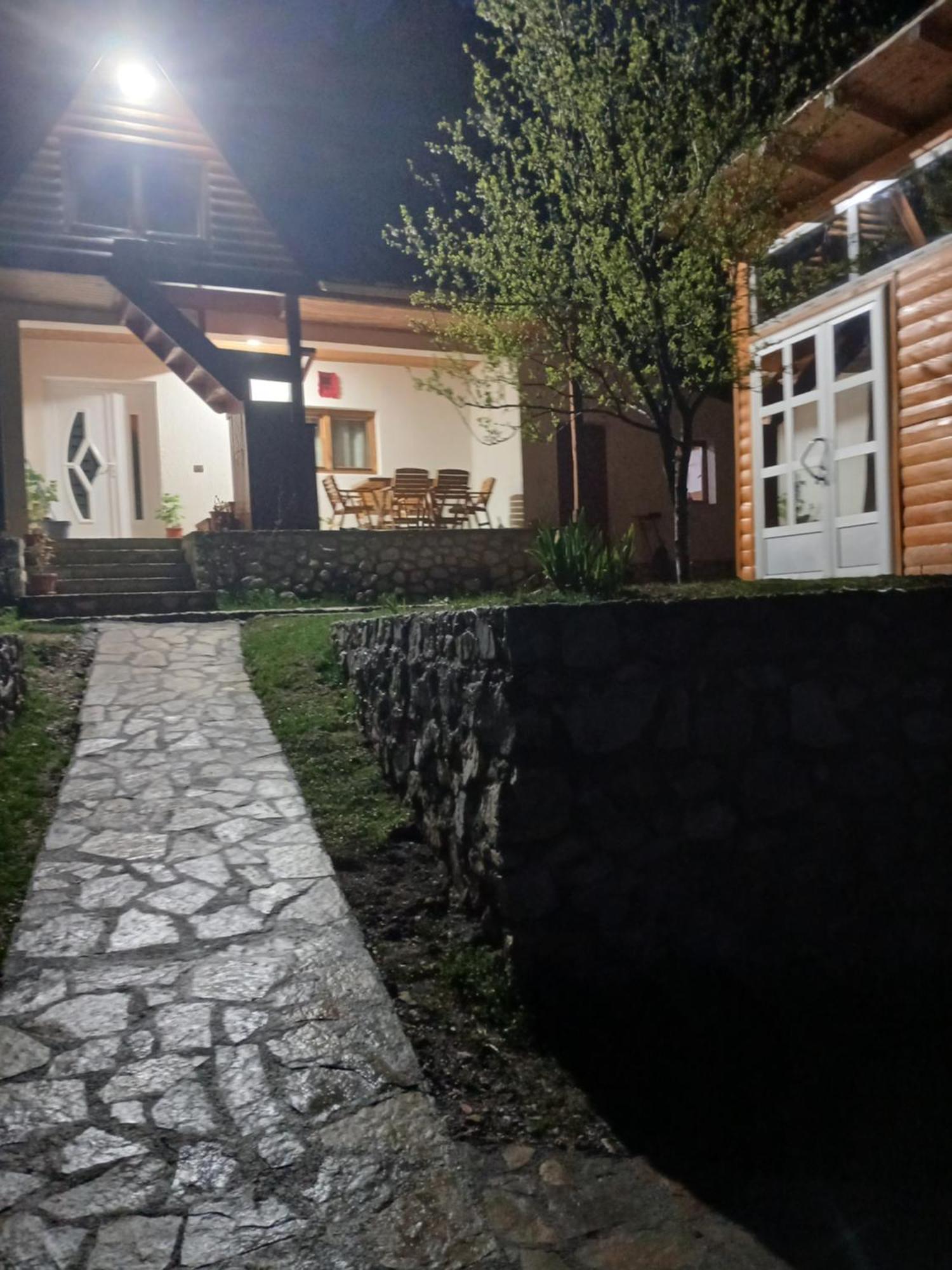 Bujtina Albjoni Hotel Valbone Luaran gambar