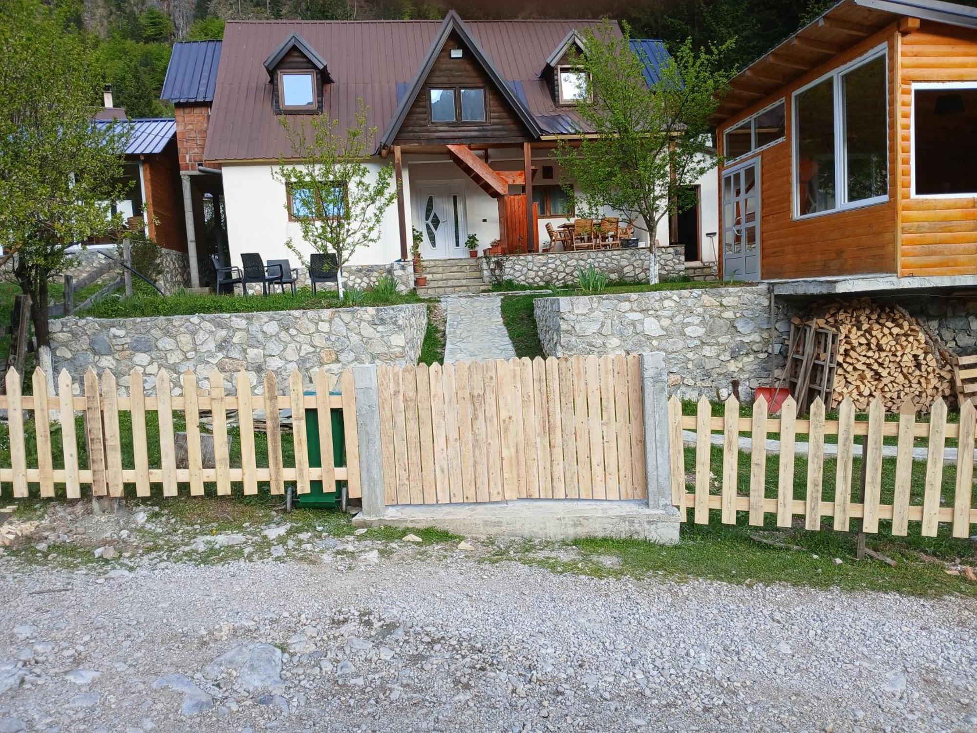 Bujtina Albjoni Hotel Valbone Luaran gambar